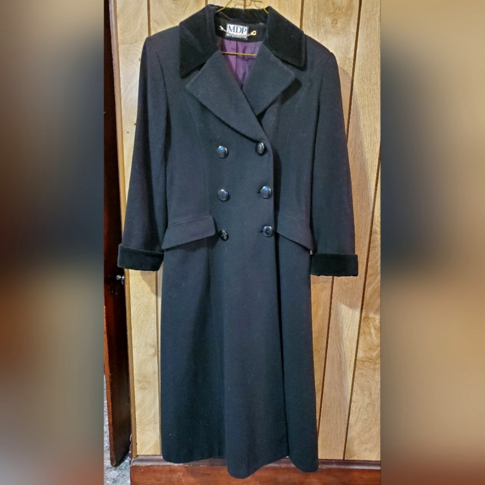MDP Mario De Pinto Women's Black Double-Breasted Wool Swing Coat.  Size 8